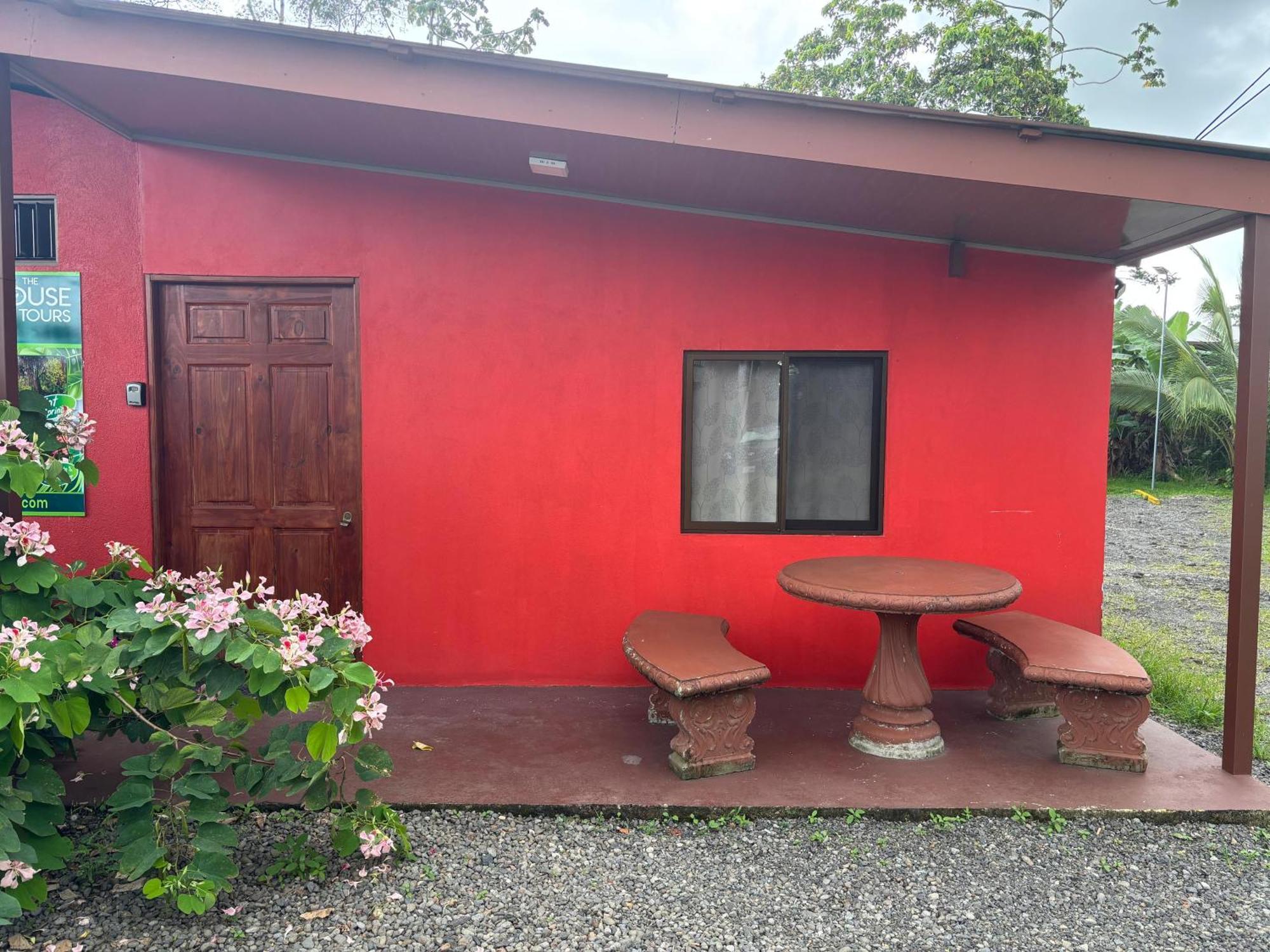 Pura Vida Aparment - Downtown La Fortuna Eksteriør billede