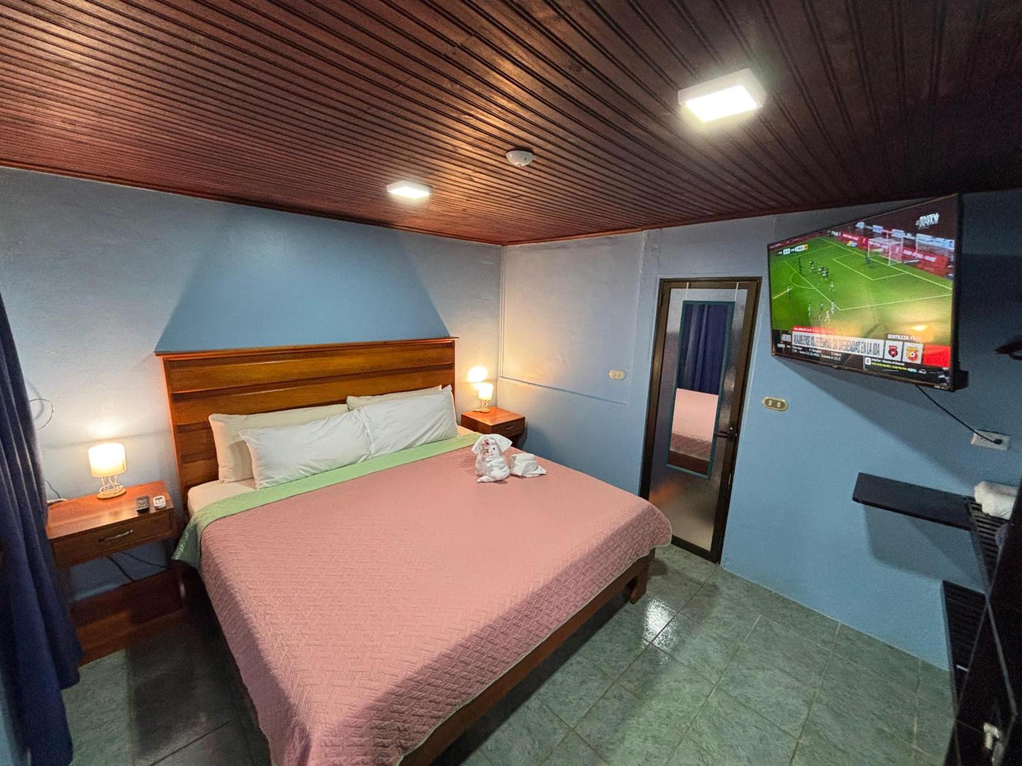 Pura Vida Aparment - Downtown La Fortuna Eksteriør billede