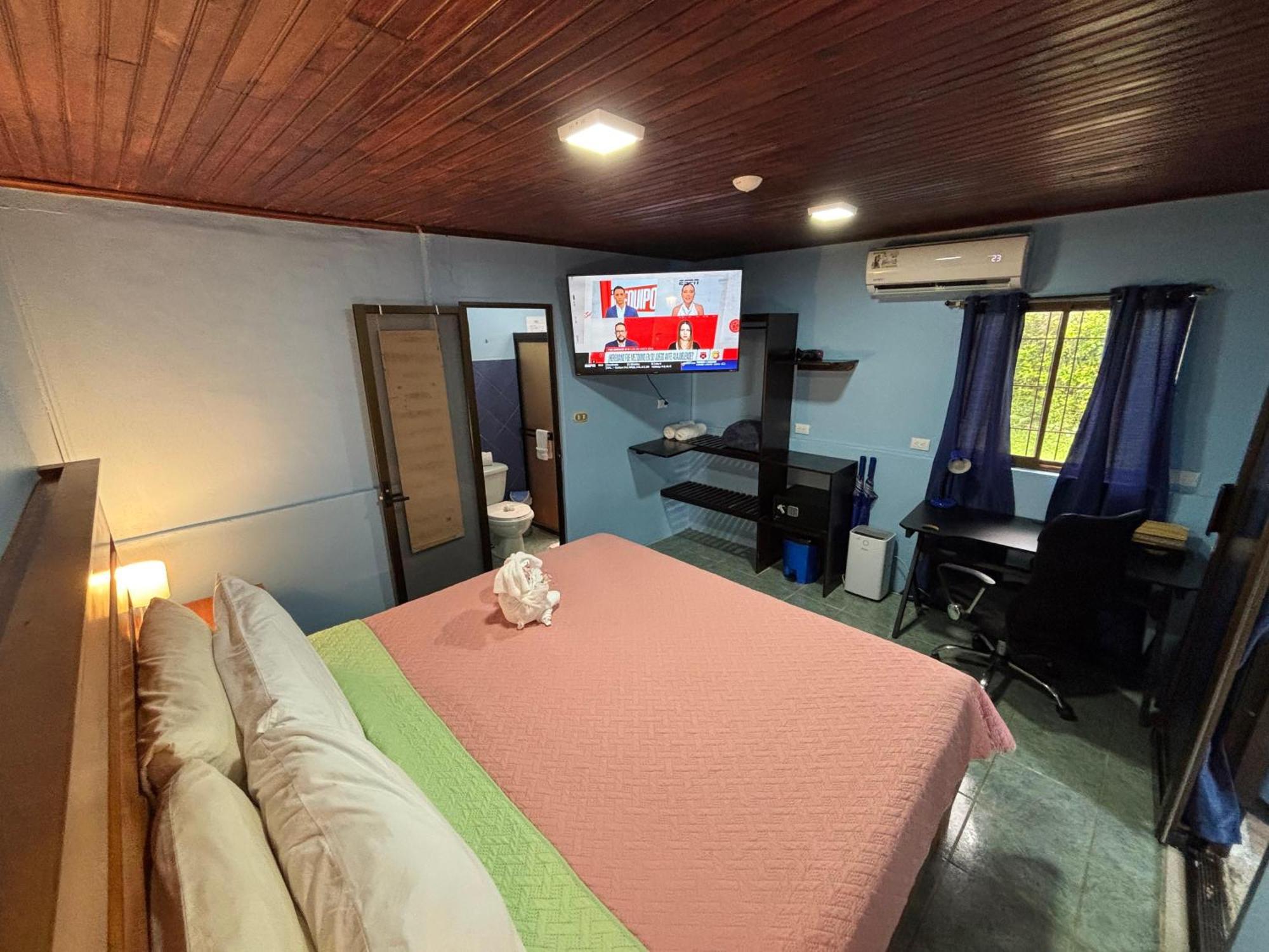 Pura Vida Aparment - Downtown La Fortuna Eksteriør billede